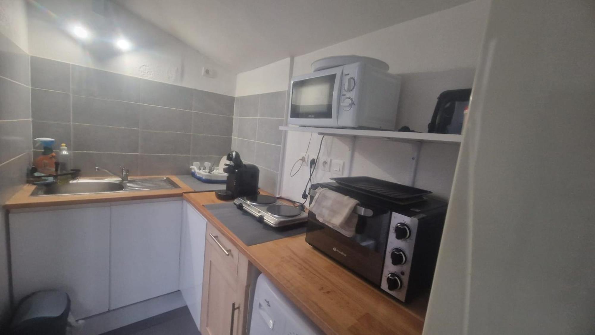 Holiday home Maisonnette Avec Jardin Et Piscine Privee Grabels