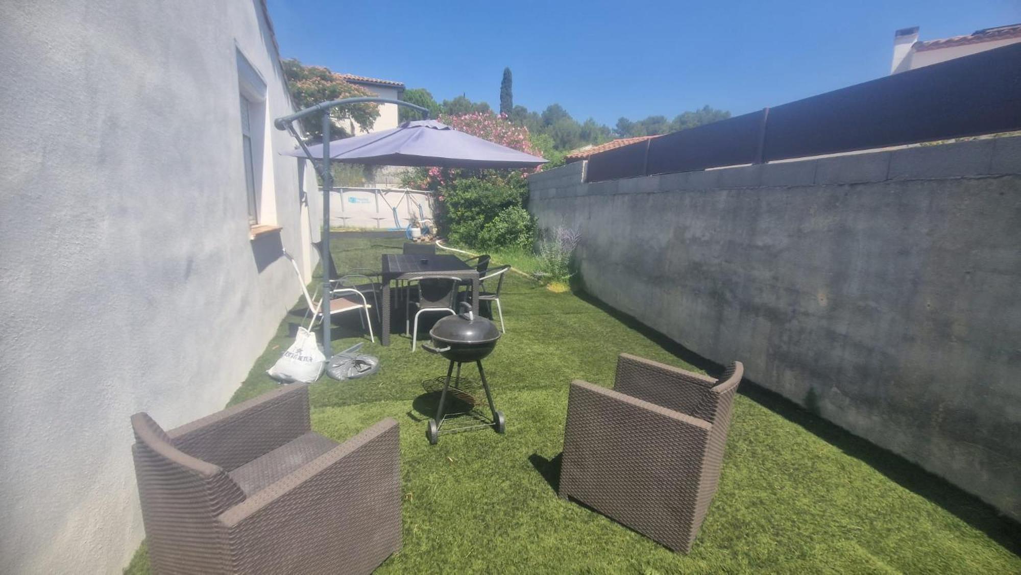 Maisonnette Avec Jardin Et Piscine Privee Grabels